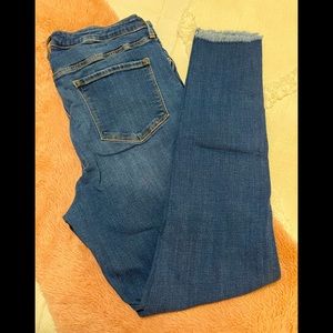 Old Navy size 16 LONG high-rise rockstar supper skinny jeans